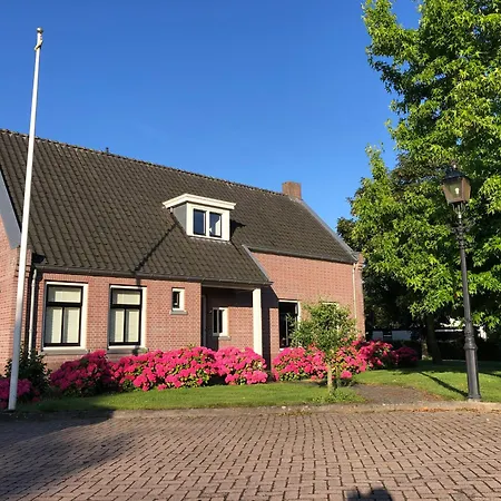 Oostzomerland Pensjonat 3*